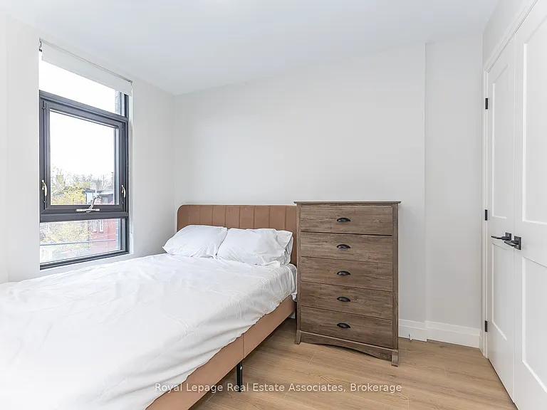 1000 Bathurst St #301 — Photo 25