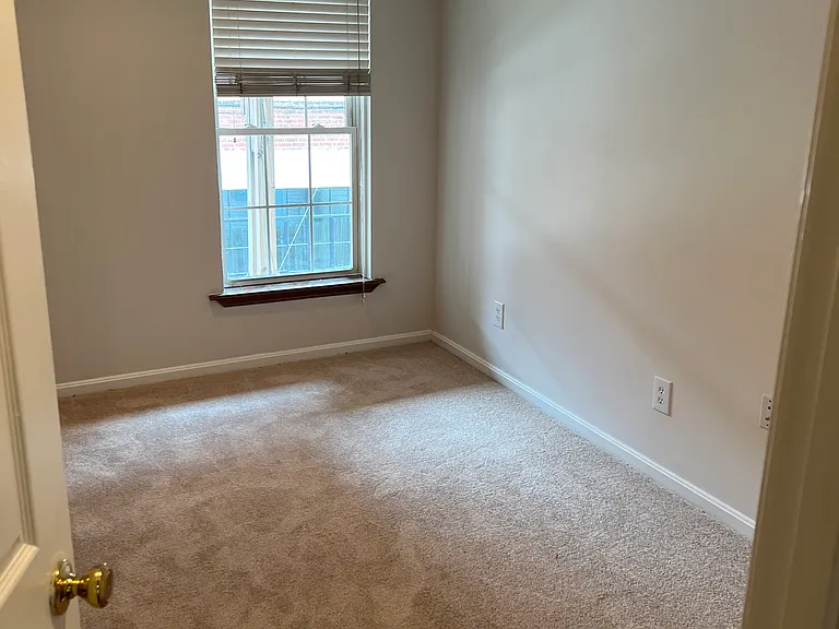 1115 Race St — Photo 13
