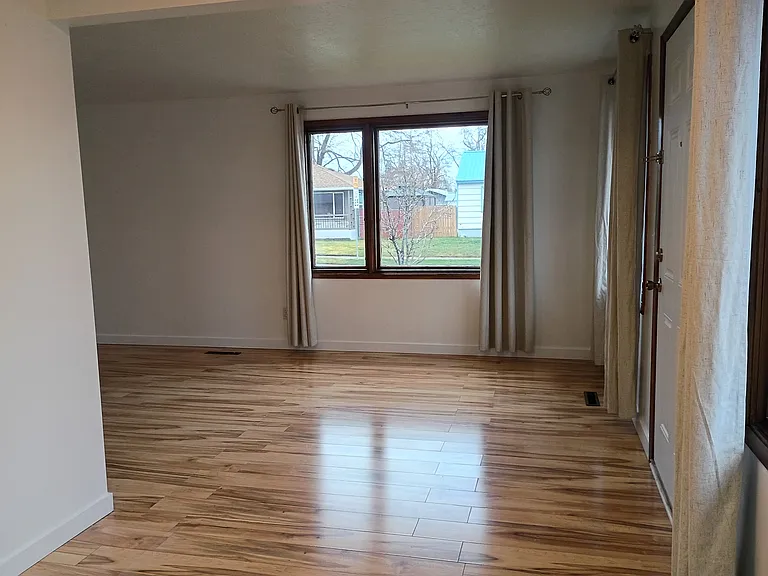 5904 N Addison St #507 — Photo 13