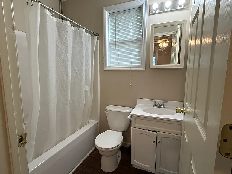 1331 Forest Ave — Photo 11