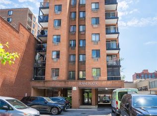 14468 38th Ave APT 402, Flushing, NY 11354