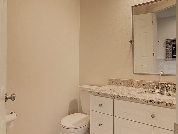 5th image of 6120 S 296th Ct