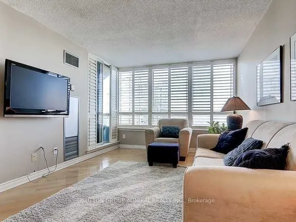 1121 Steeles Ave W #1008, Toronto, ON M2R 3W7