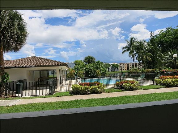 3rd image of 1300 SW 122nd Ave APT 117-2