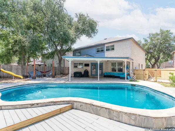 10231 MEDIO CRK, San Antonio, TX 78245