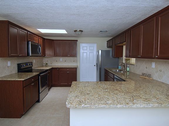 2nd image of 3308 Cagua Dr NE