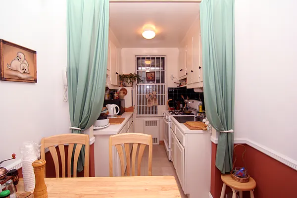 Sold by Superior Realty Service | media 5