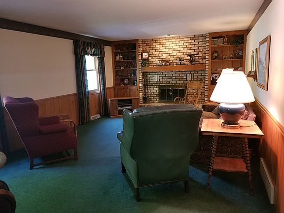5th image of 825 Hillcliff St
