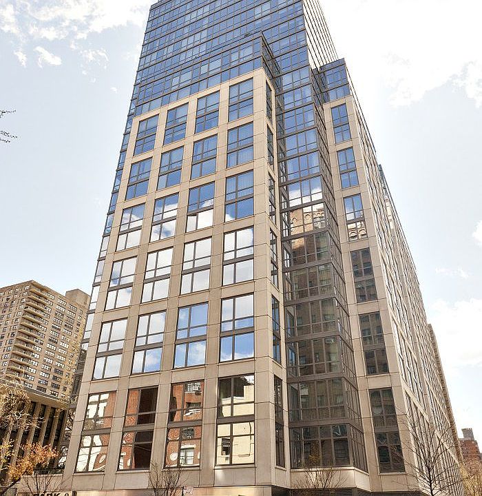 1st image of 200 W End Ave APT 6E