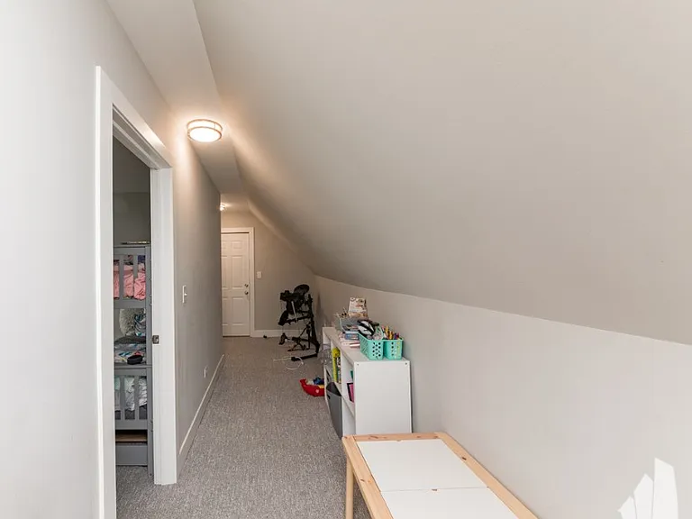 3570 W Dickens Ave #2 — Photo 19