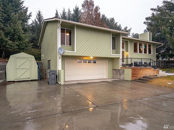 2nd image of 717 Vista View Pl