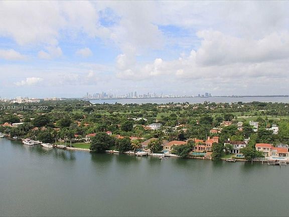 4th image of 5900 Collins Ave APT 1403