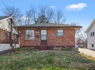 8904 Forest Ave, Saint Louis, MO 63114