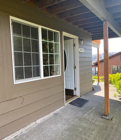 Well-Maintained Two-Story Quadplex Building in Prime Location — Photo 1