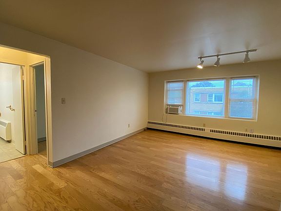 5th image of 3421 Emerson Ave S #21-103