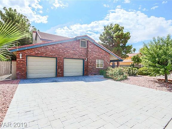 3rd image of 2418 High Vista Dr