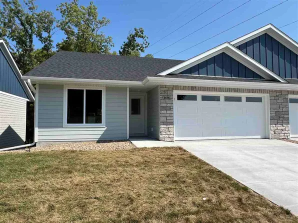 1616 Mitchell Pl, Tiffin, IA 52340