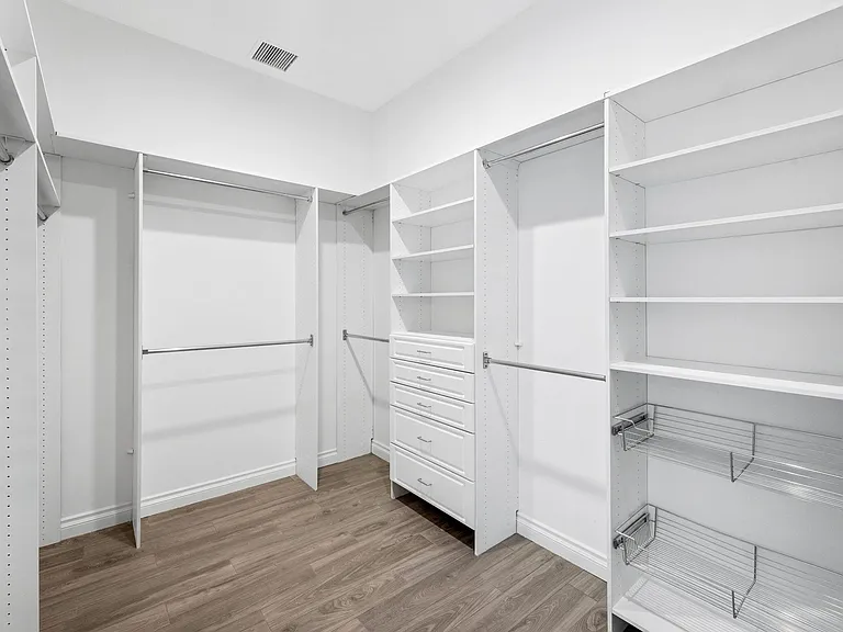 Prmary closet