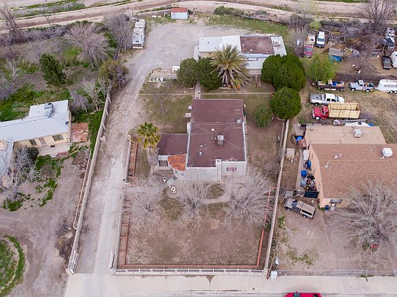 3rd image of 8533 Dorbandt Cir