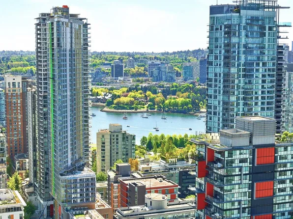 1283 Howe St #3605, Vancouver, BC V6Z 0E3