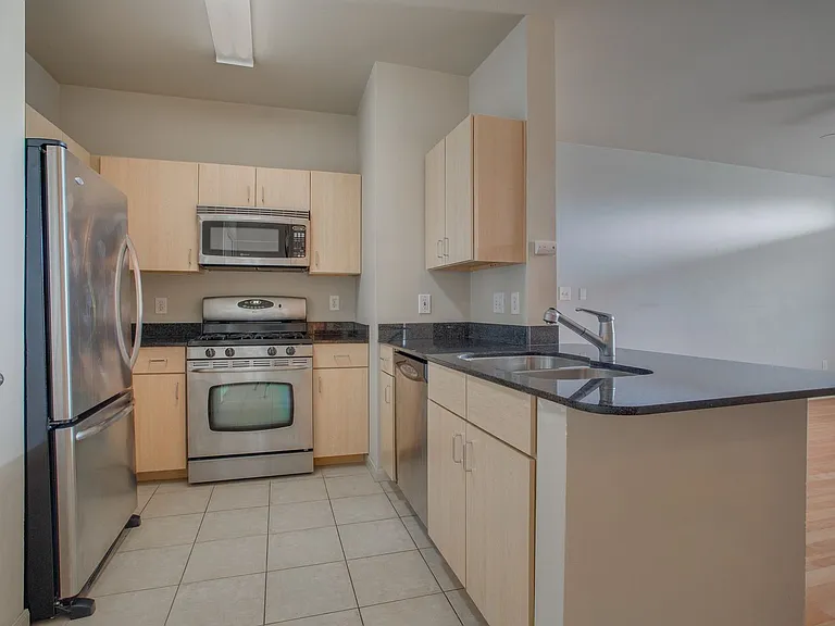 2209 Hancock Dr #27 — Photo 16