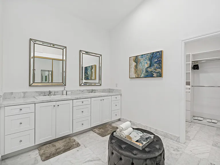 3972 Humboldt Dr — Photo 48