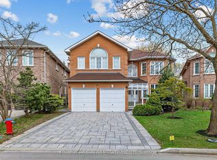 17 Lady Lynn Cres, Richmond Hill, ON L4B3V4