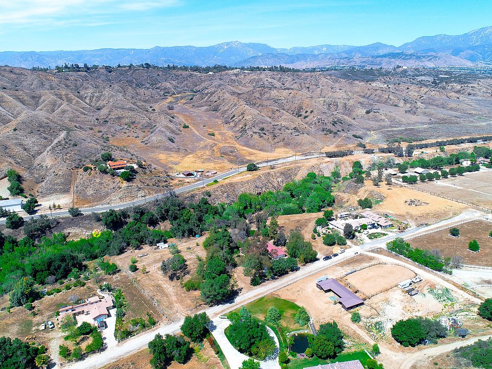 1st image of 30372 Oak Grove Dr