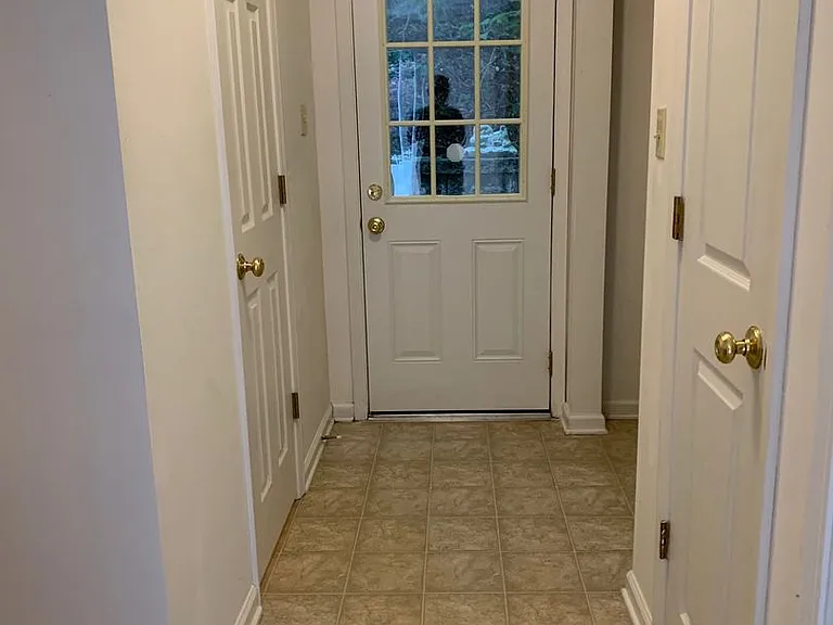1145 College St NW — Photo 3