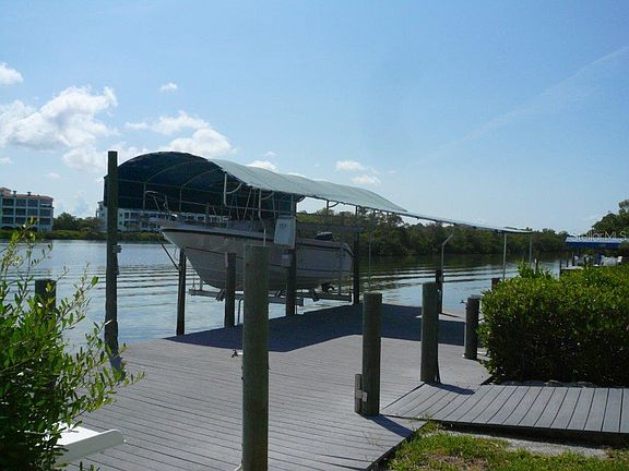 3rd image of 170 Kettle Harbor Dr