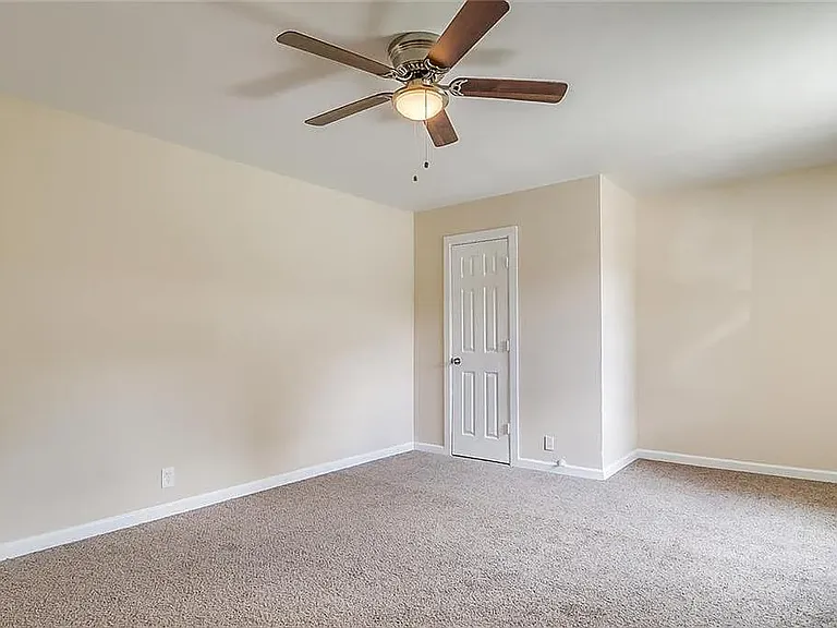 2709 New York Ave — Photo 17