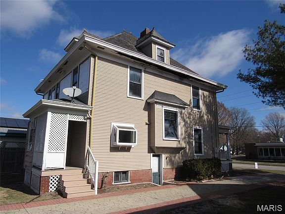 2nd image of 268 N Broad St