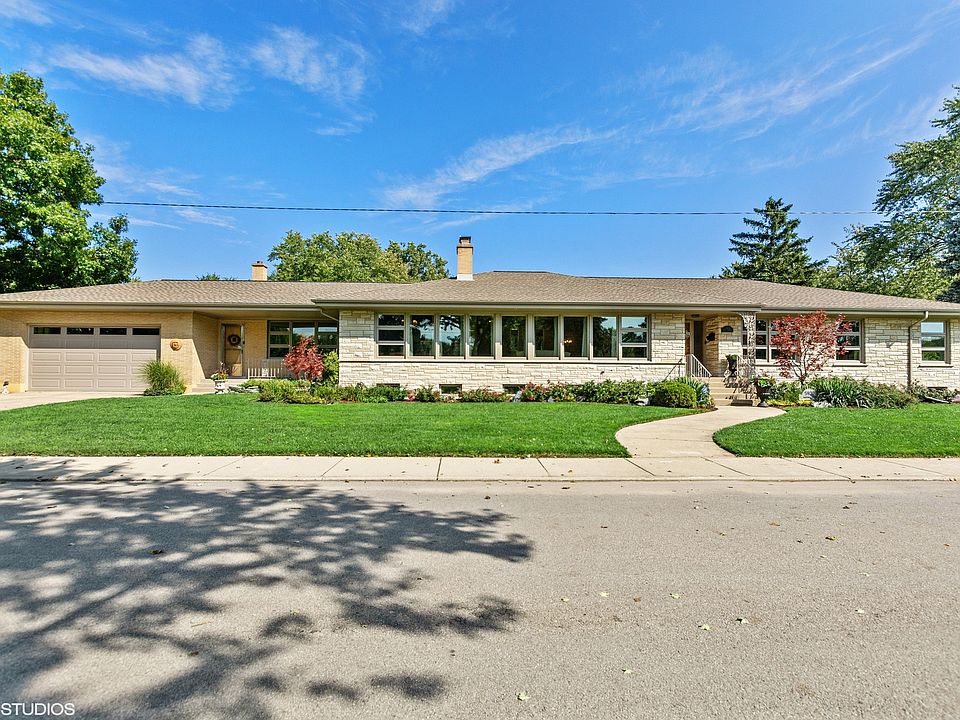 1st image of 5929 N Louise Ave