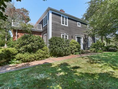 2 Fairchild Circle, Trumbull, CT, 06611