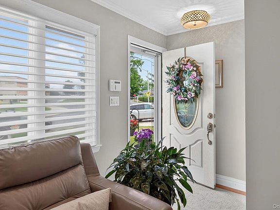 4th image of 795 Herman Avenue