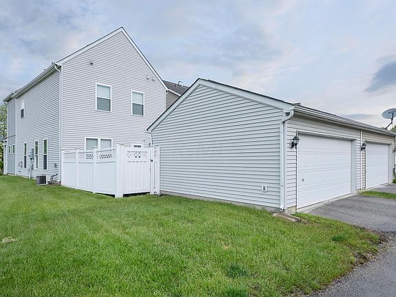 4th image of 6030 Delcastle Dr