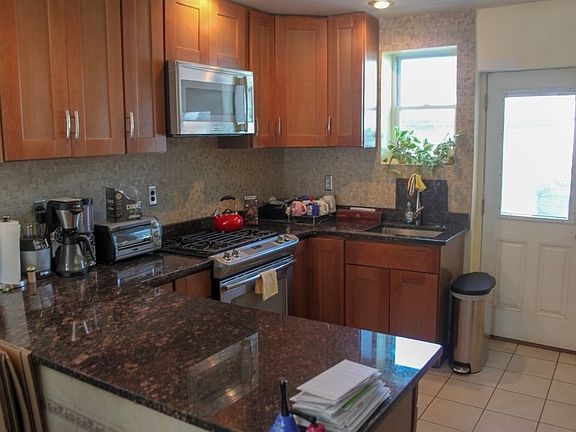 2nd image of 4017 Avenue S