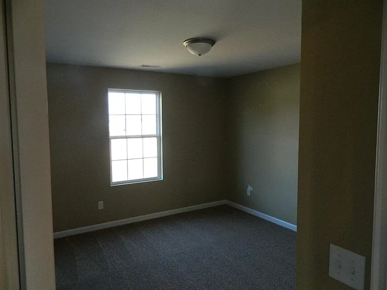 1330 Macedonia Dr — Photo 5