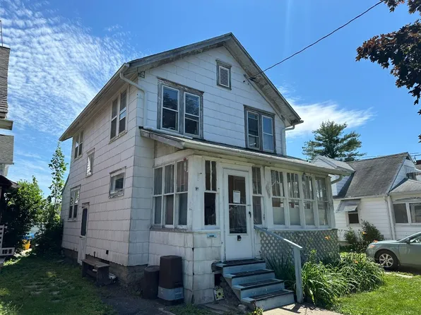 403 Jackson Ave, Endicott, NY 13760