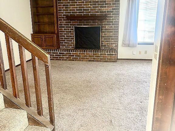 3rd image of 1318 Summerton Pl