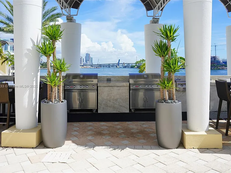 848 Brickell Key Dr #306 — Photo 58