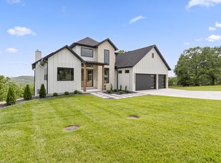 335 Sunset Dr, Saddlebrooke, MO 65630