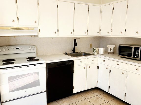 2nd image of 513 Wildwood St #A