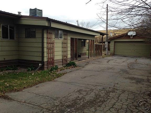 2nd image of 3214 Tina Ave