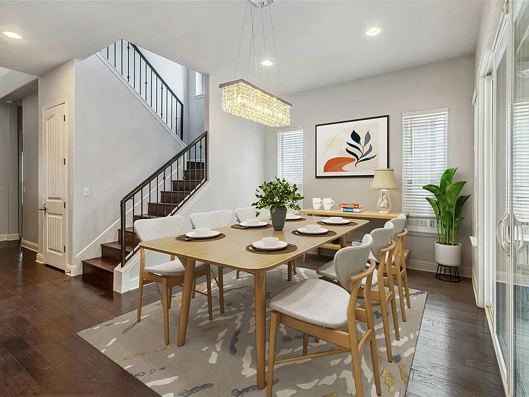 11813 Quintana Cv — Photo 5