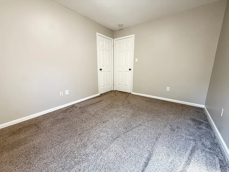 4206 Waltham Ct — Photo 6
