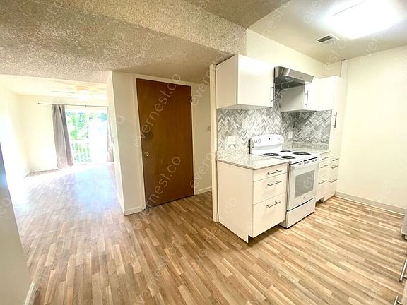 4th image of 1608 Cottonwood Dr APT 13