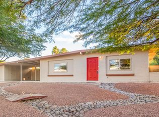 7026 E Calle Ileo, Tucson, AZ 85710