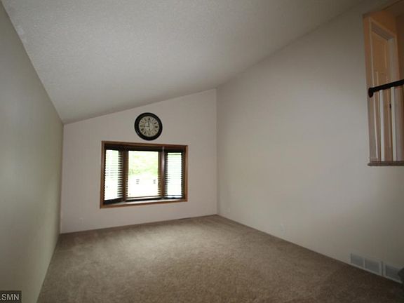 5th image of 21191 Quay St NW