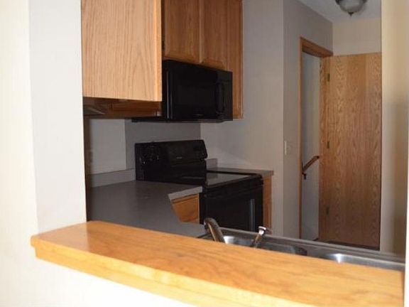 5th image of 14263 Empire Ct